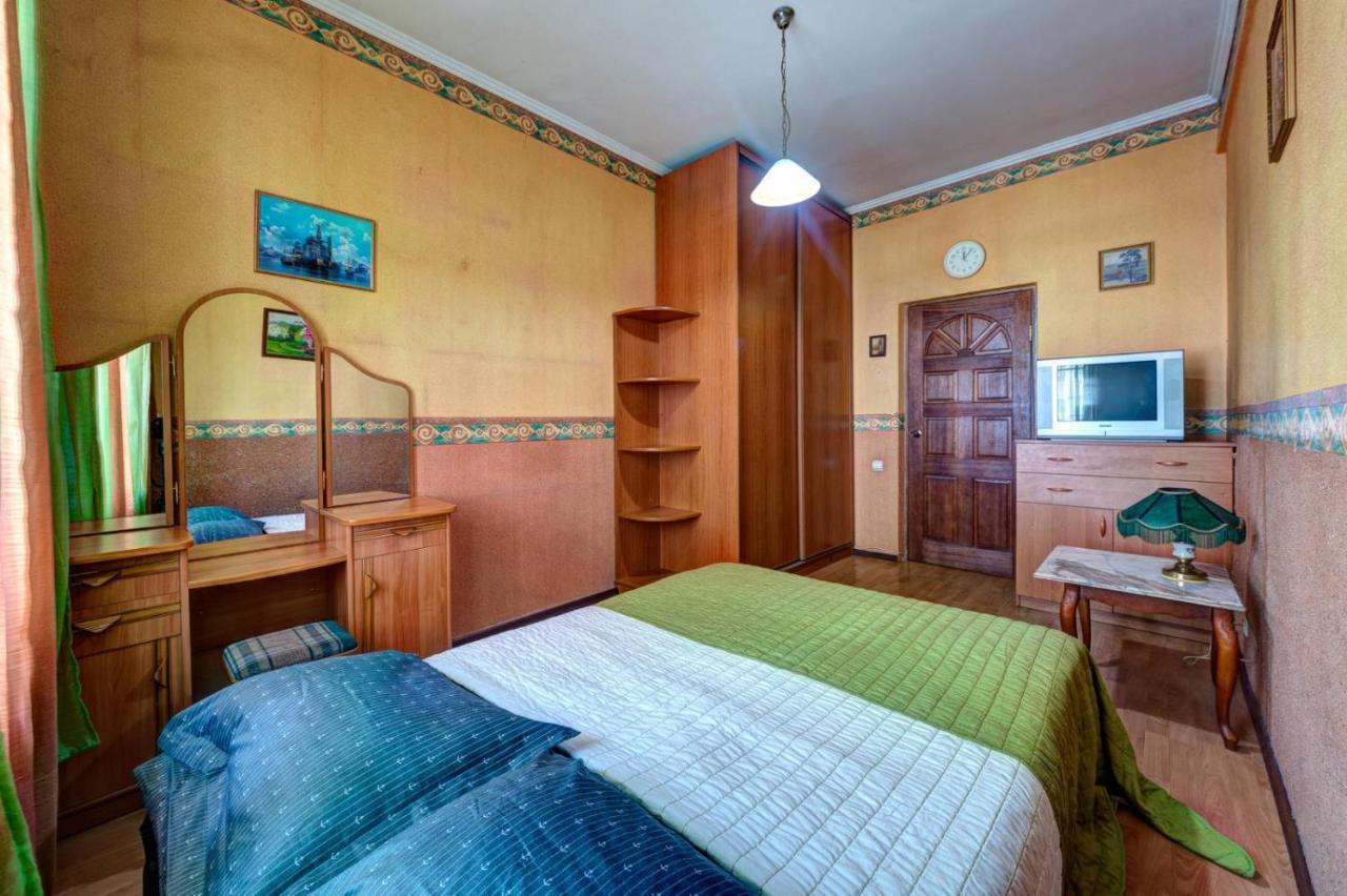 Three-Room Apartment Near Ocean Plaza Κίεβο Εξωτερικό φωτογραφία